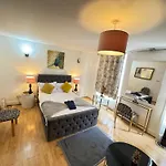 Beautiful Family Apartment Near Paddington
